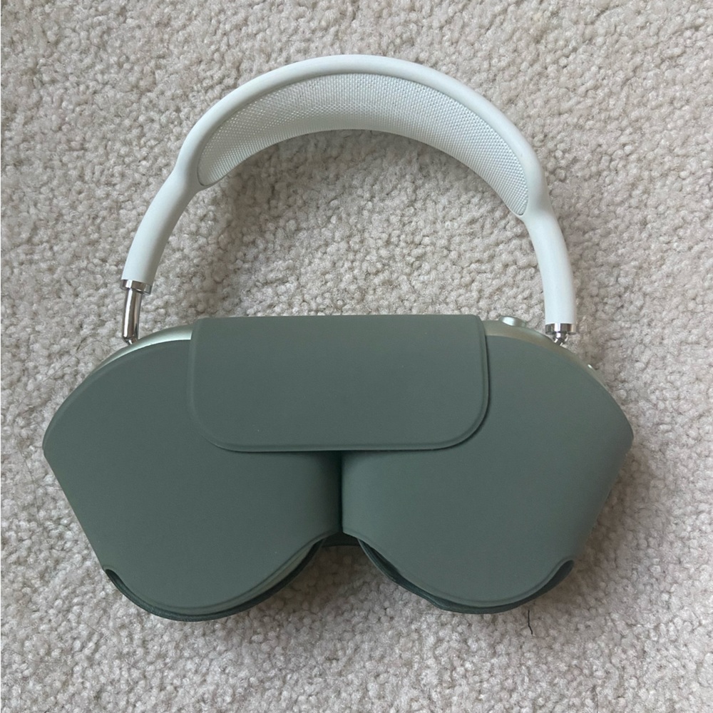AirPod Max Pro